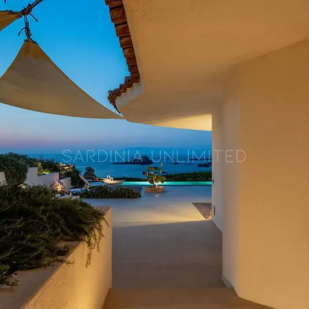 فيلة Janas Eterea *